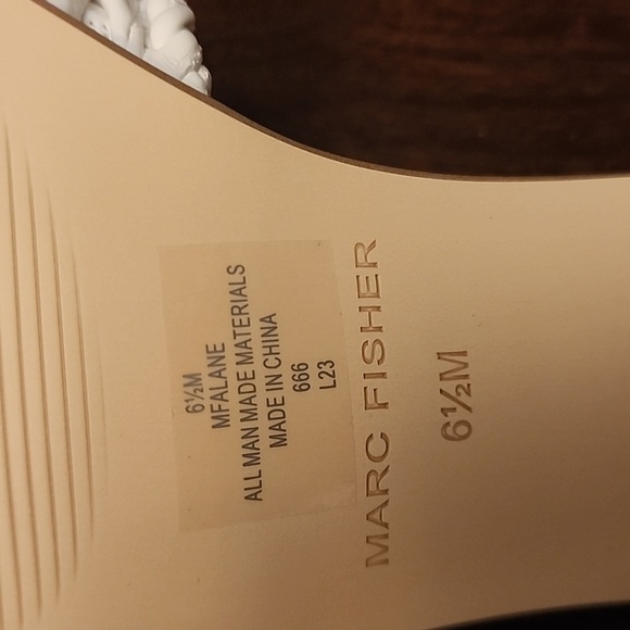 Marc Fisher Women's Mfalane White Woven Sandals 6.5 NWOT - Picture 5 of 6